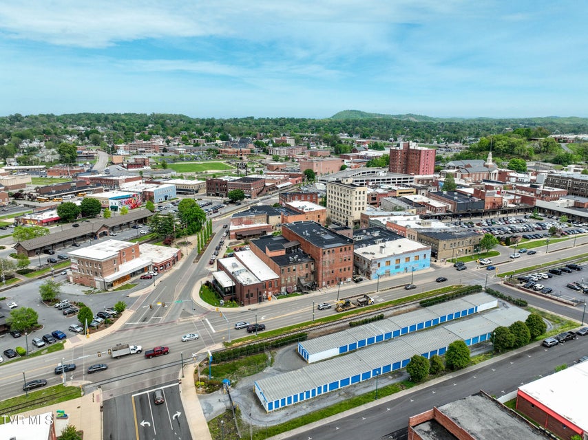 Photo #56: 305 Walnut Street