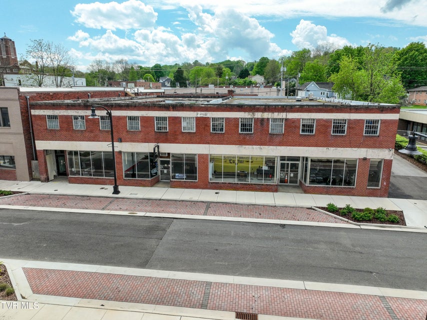 Photo #73: 305 Walnut Street