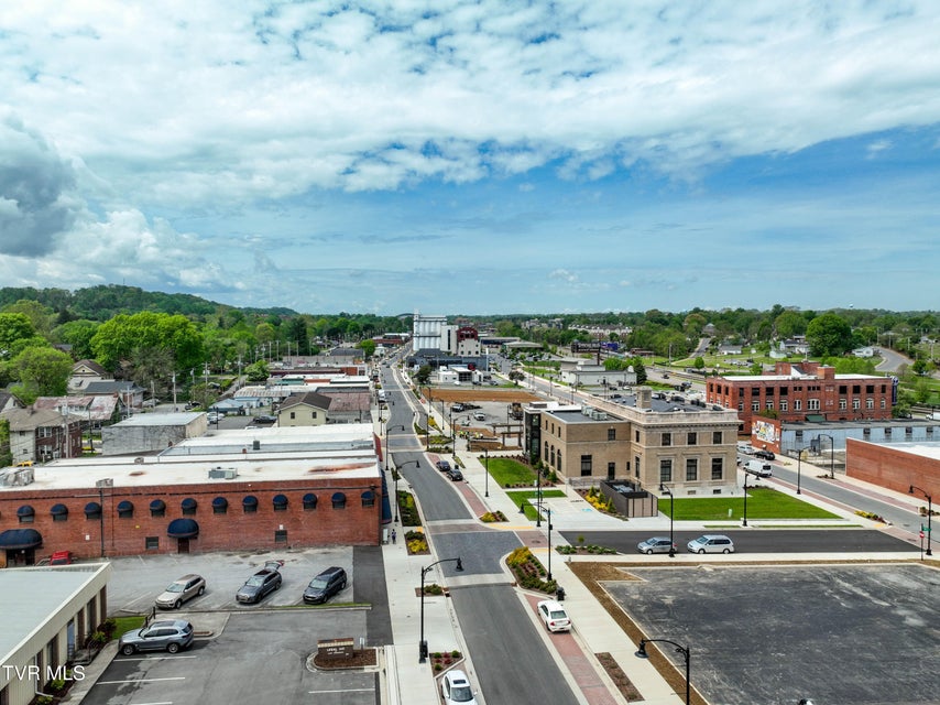 Photo #75: 305 Walnut Street