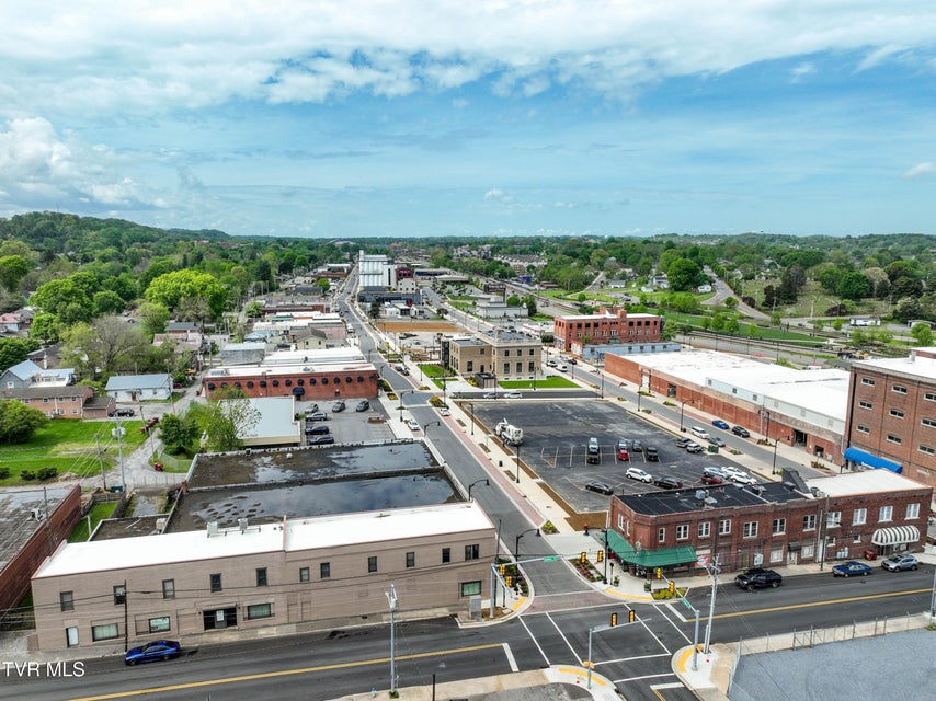 Photo #76: 305 Walnut Street