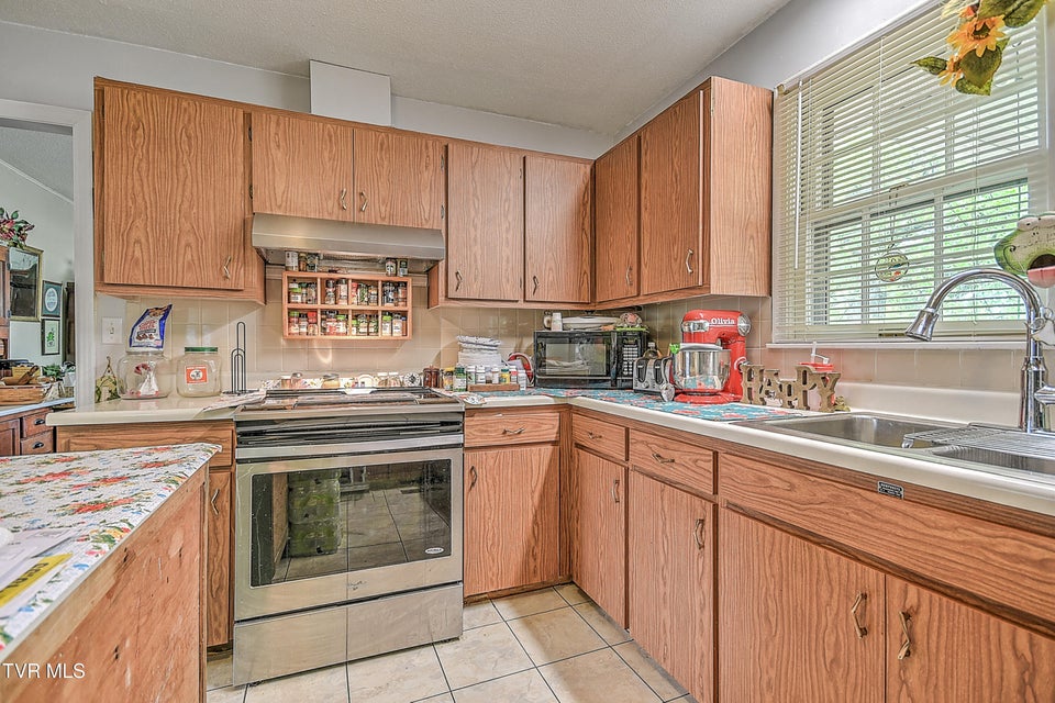 Photo #13: 609 Hollyhill Rd Road