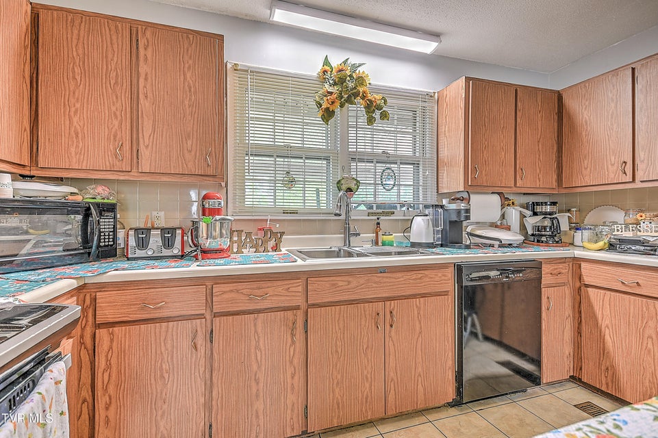 Photo #14: 609 Hollyhill Rd Road