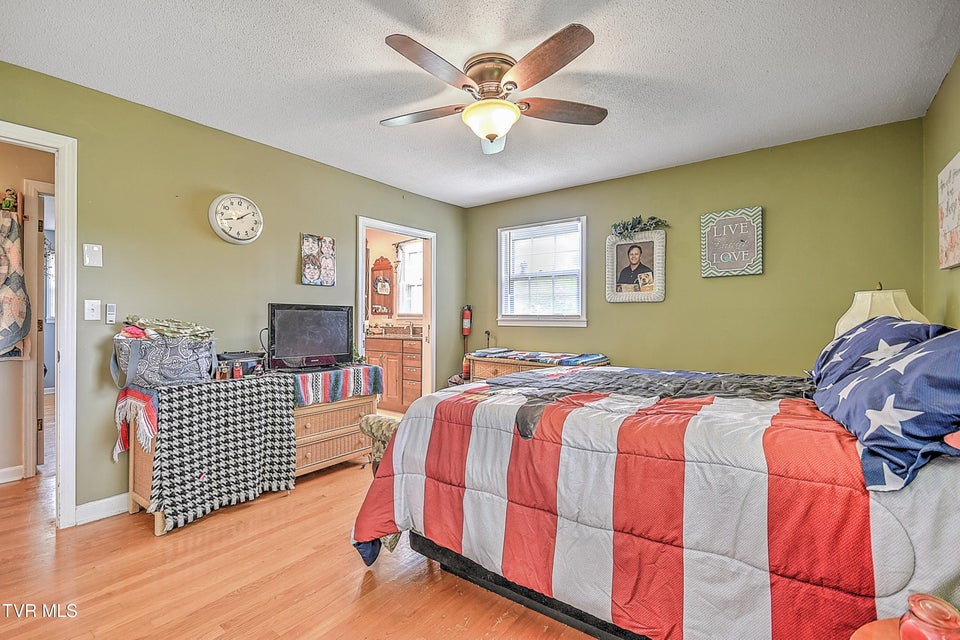Photo #27: 609 Hollyhill Rd Road