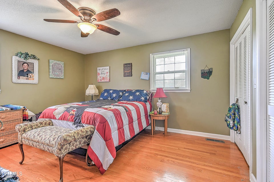 Photo #26: 609 Hollyhill Rd Road