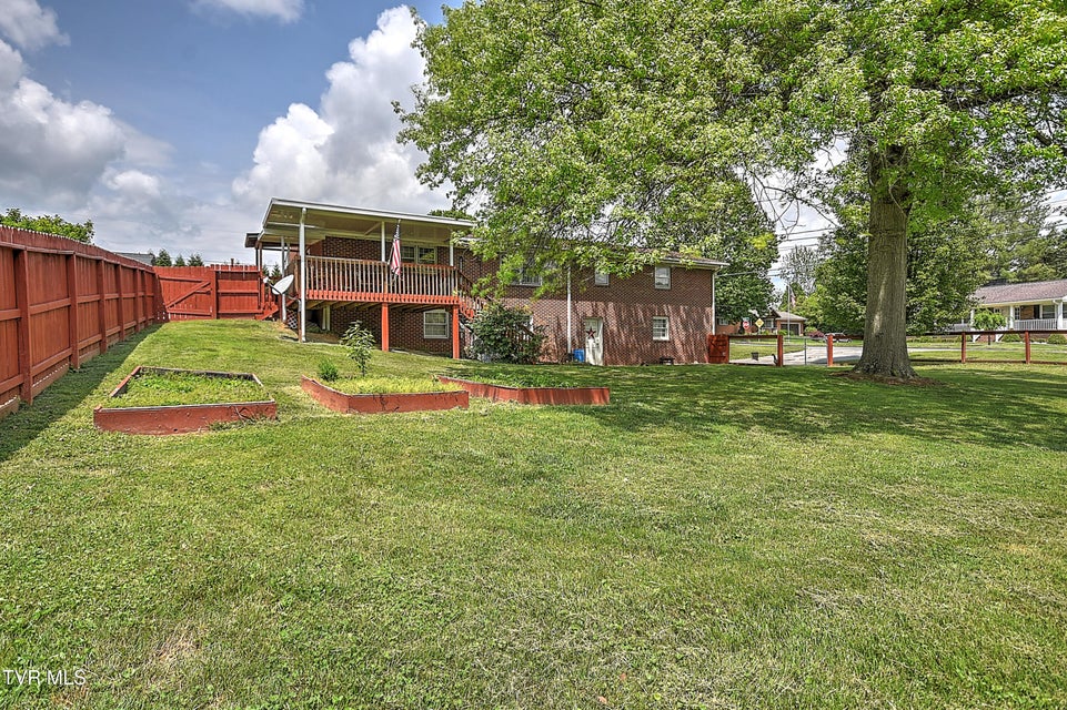 Photo #40: 609 Hollyhill Rd Road