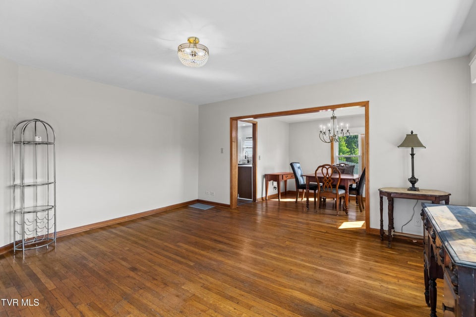 Photo #6: 122 Highland Avenue