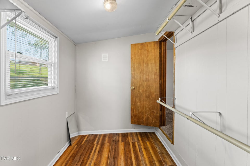 Photo #18: 122 Highland Avenue