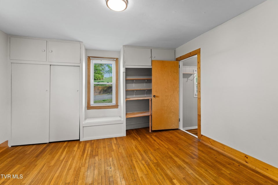 Photo #19: 122 Highland Avenue