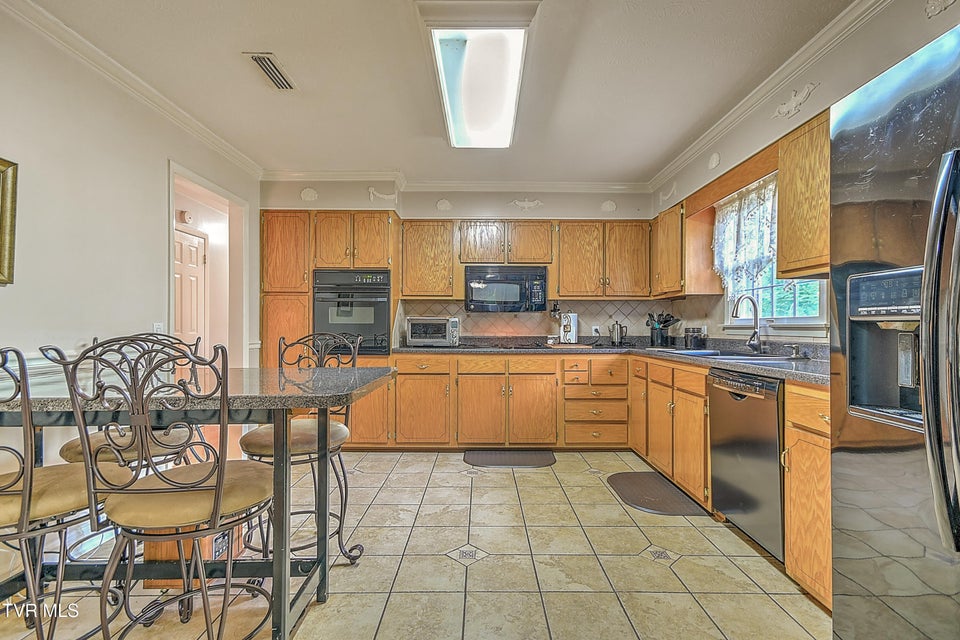 Photo #14: 5401 Kiowa Street
