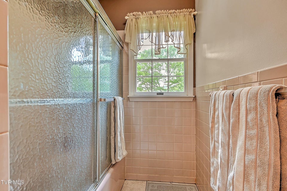 Photo #19: 5401 Kiowa Street