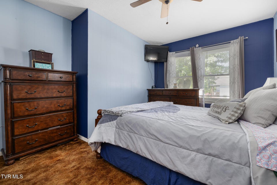 Photo #20: 1267 Chestnut Street