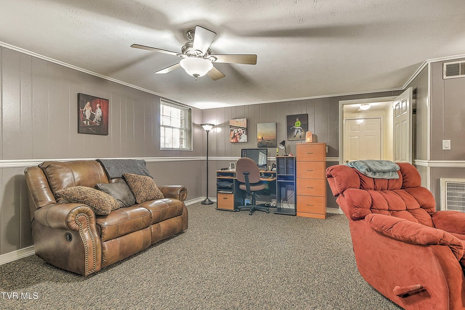 Photo #37: 5401 Kiowa Street