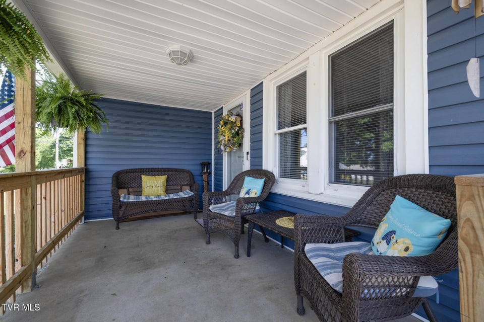 Photo #6: 1267 Chestnut Street