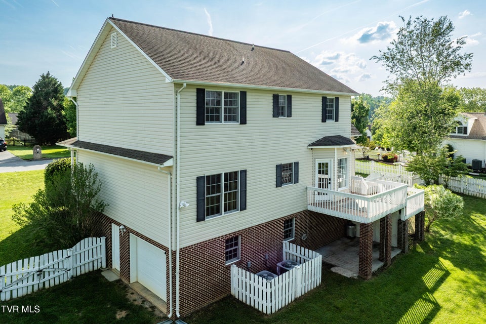 Photo #74: 311 Wiltshire Drive