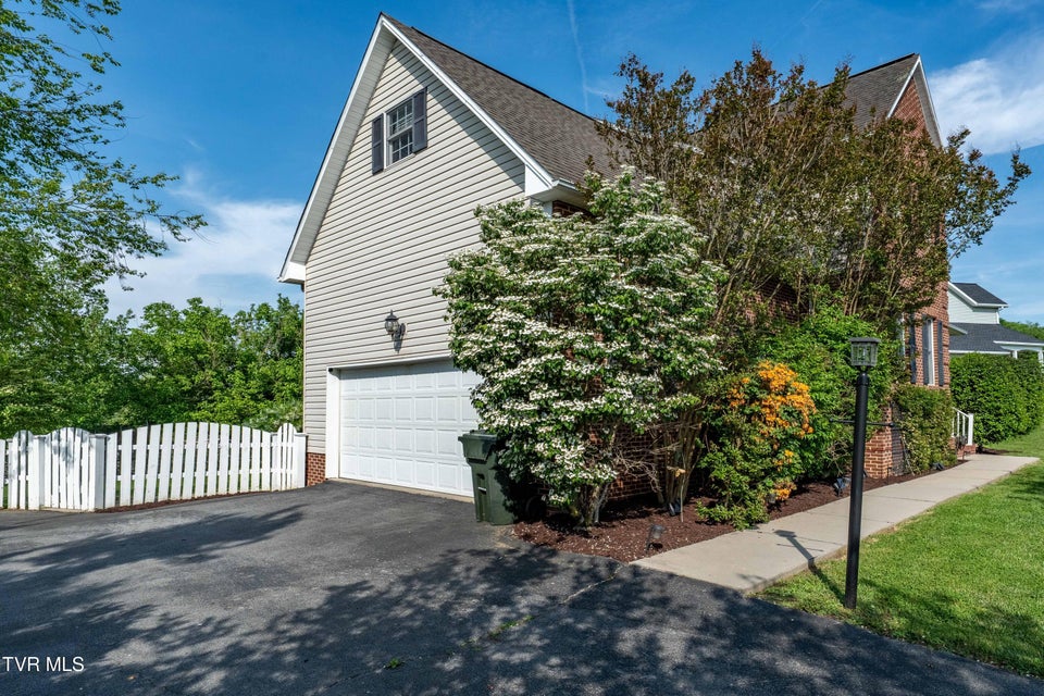 Photo #82: 311 Wiltshire Drive