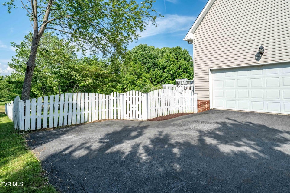 Photo #83: 311 Wiltshire Drive