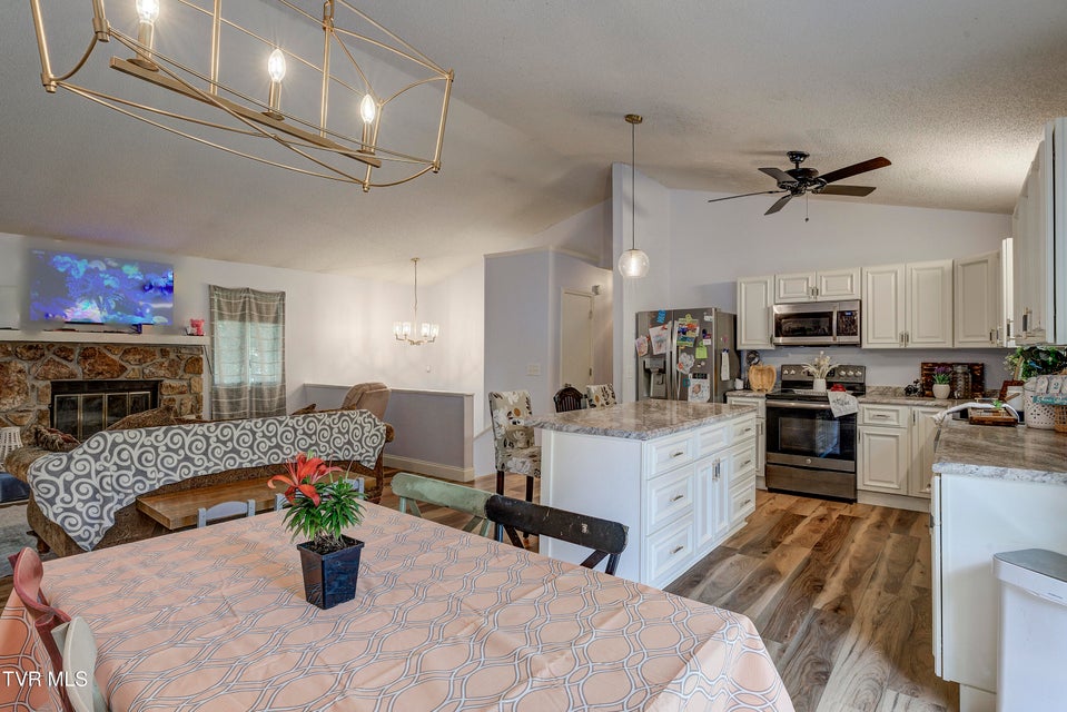 Photo #13: 4105 Bradford Lane