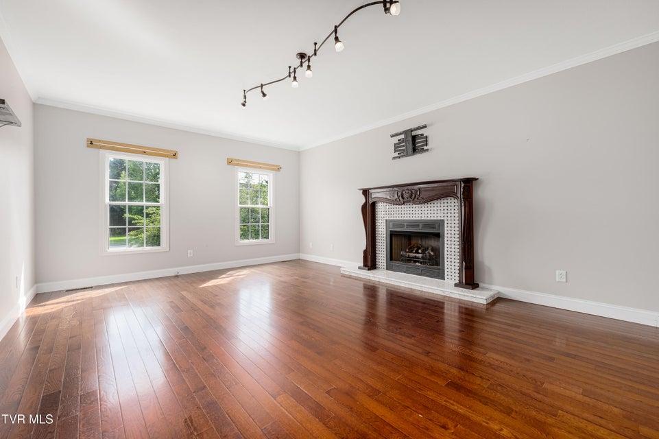 Photo #8: 311 Wiltshire Drive