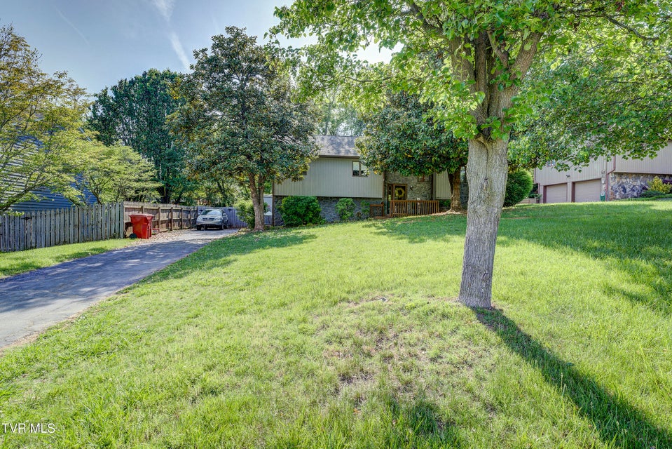 Photo #37: 4105 Bradford Lane