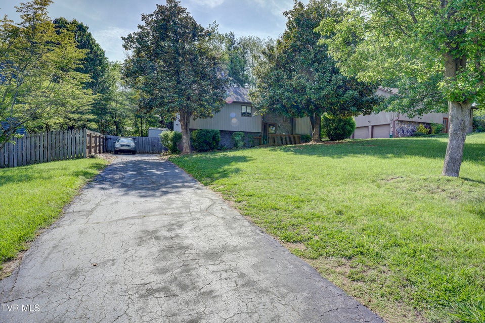 Photo #38: 4105 Bradford Lane