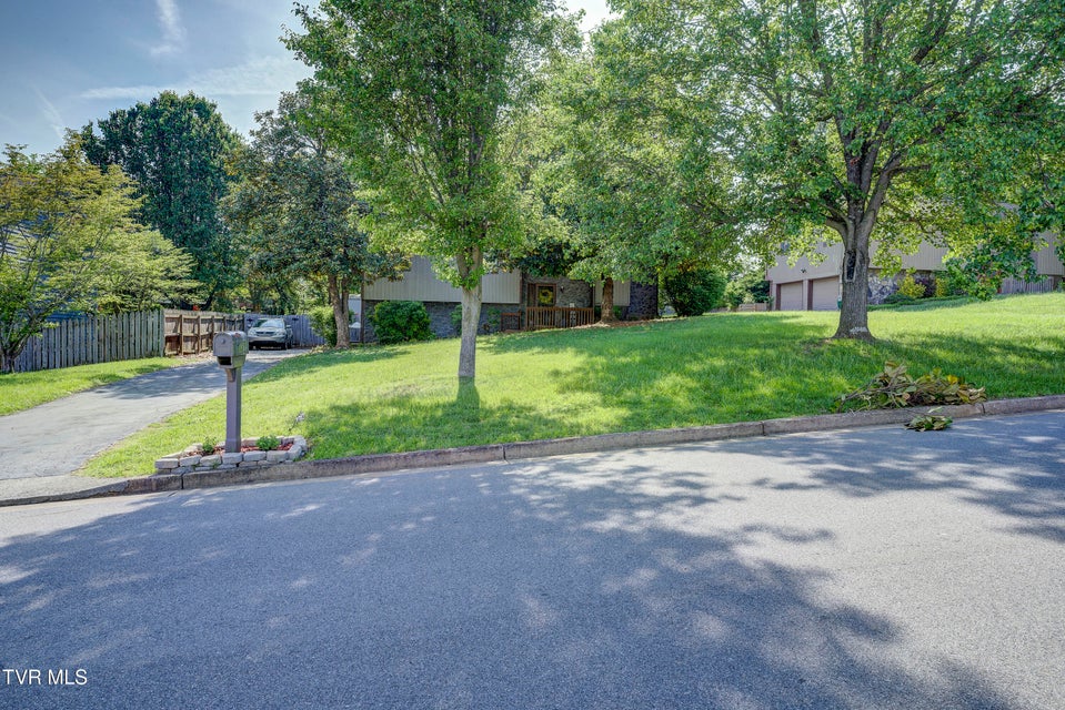 Photo #39: 4105 Bradford Lane