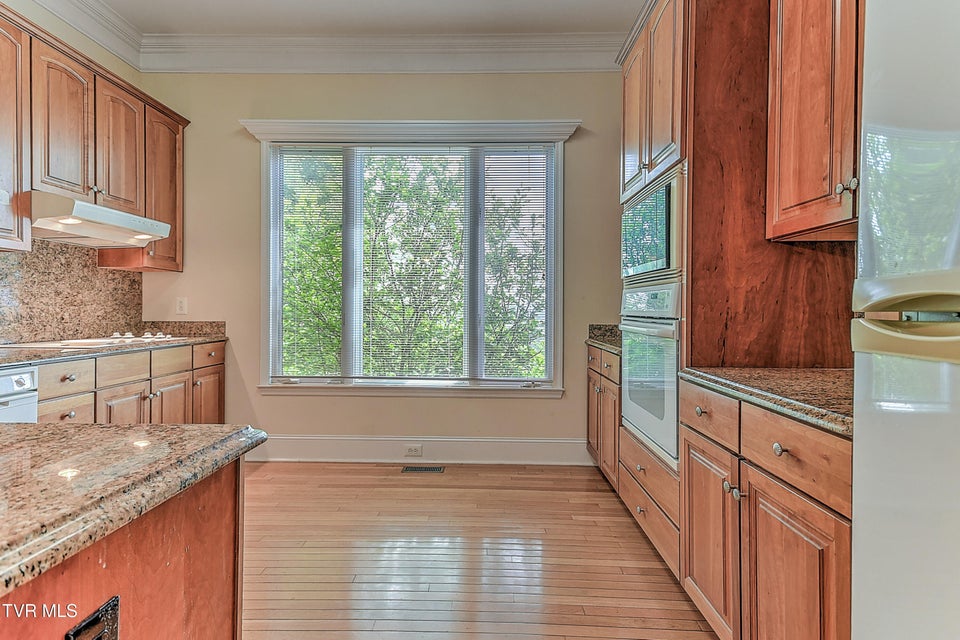 Photo #33: 2304 Granite Drive
