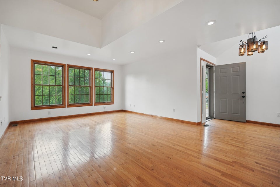 Photo #8: 271 Burgan Road