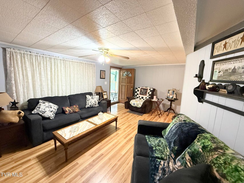 Photo #28: 125 Babb Road