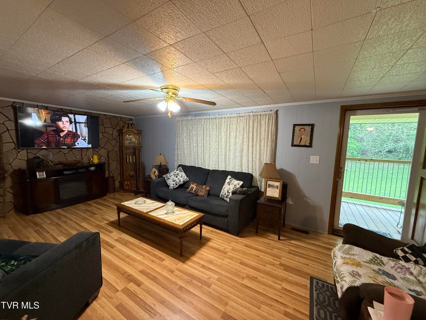 Photo #34: 125 Babb Road