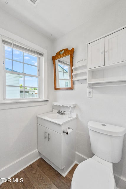 Photo #18: 1607 E. Millard Street