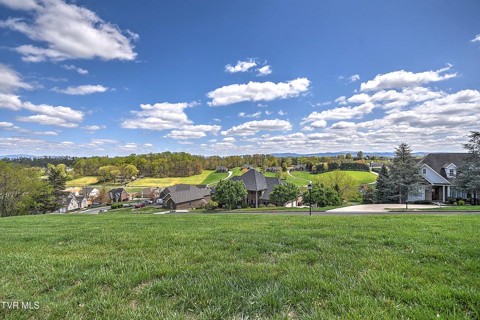 Photo #2: 106r Ridgetop Drive