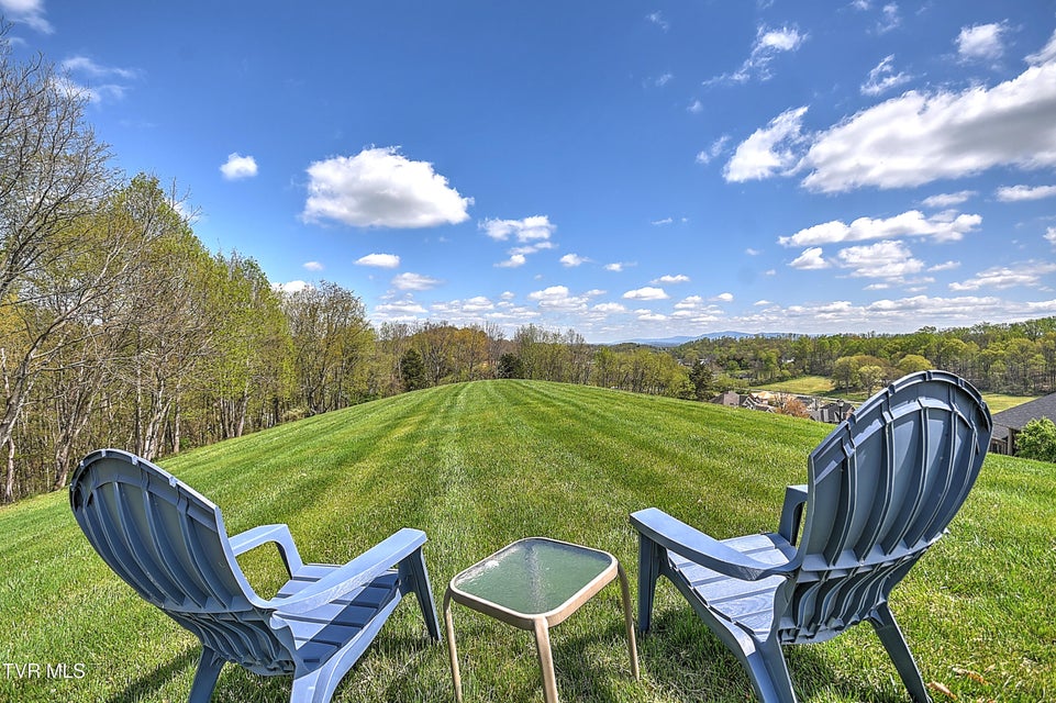 Photo #4: 106r Ridgetop Drive