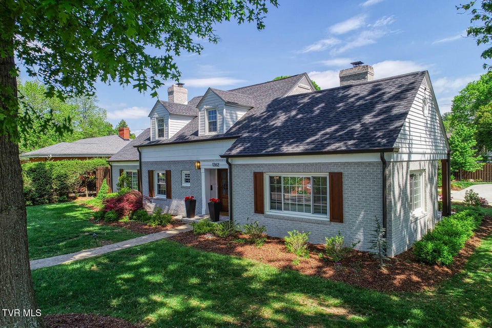 Photo #6: 1362 Watauga Street