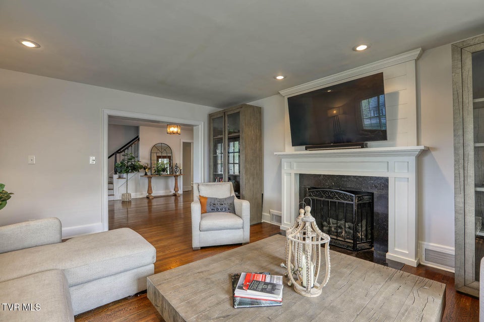 Photo #17: 1362 Watauga Street