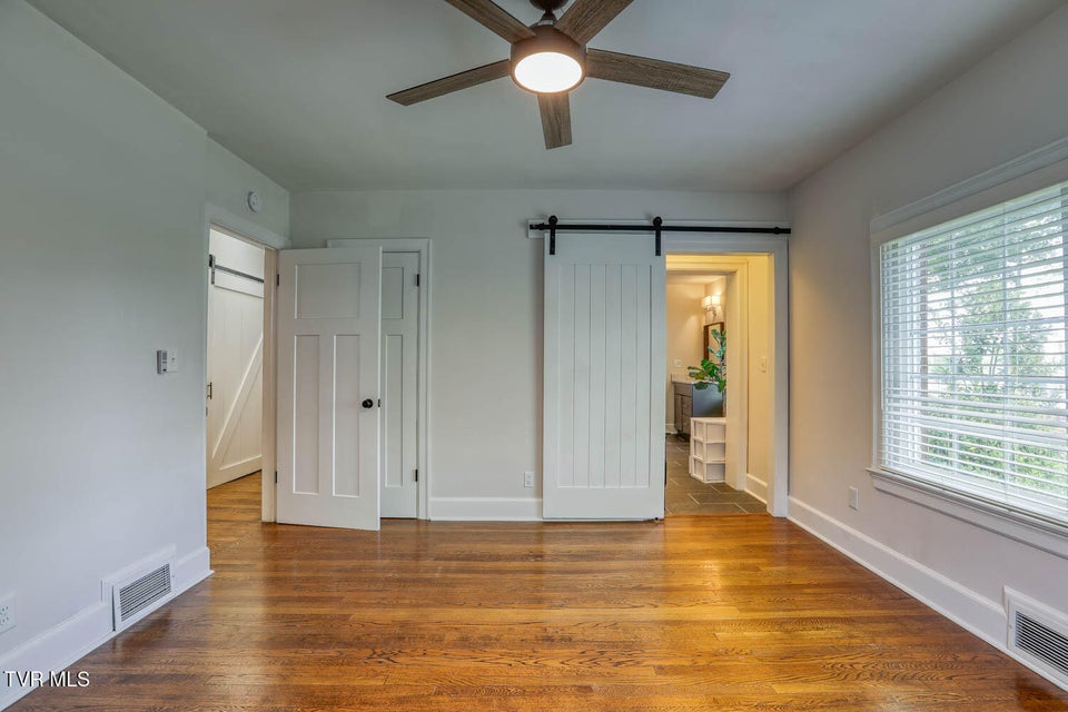 Photo #37: 1362 Watauga Street