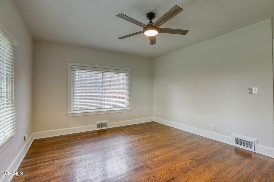 Photo #38: 1362 Watauga Street