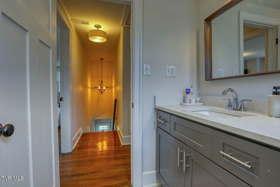 Photo #65: 1362 Watauga Street