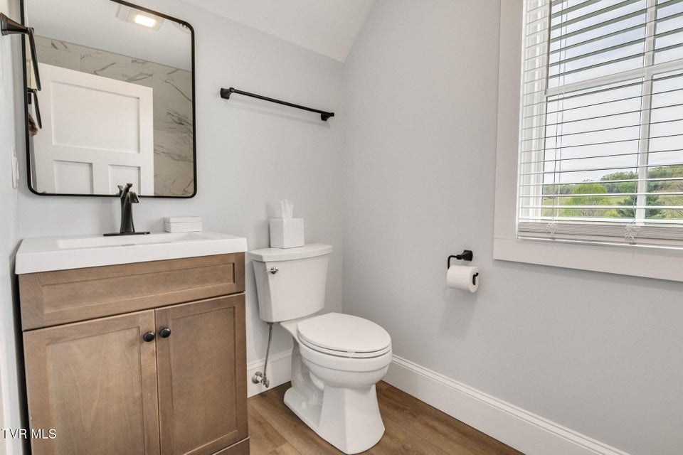 Photo #30: 14737 Washington Way