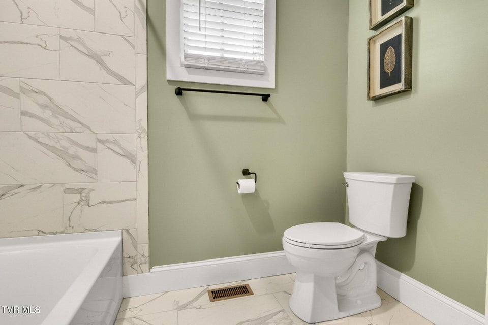 Photo #39: 14737 Washington Way