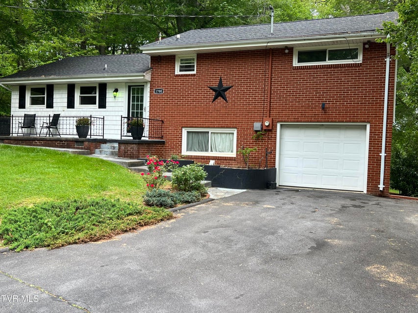 Photo #7: 1700 Beech Drive