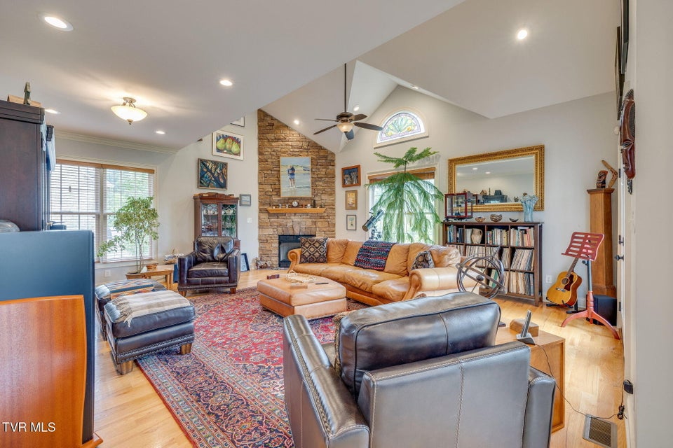 Photo #8: 119 Quail Ridge Way