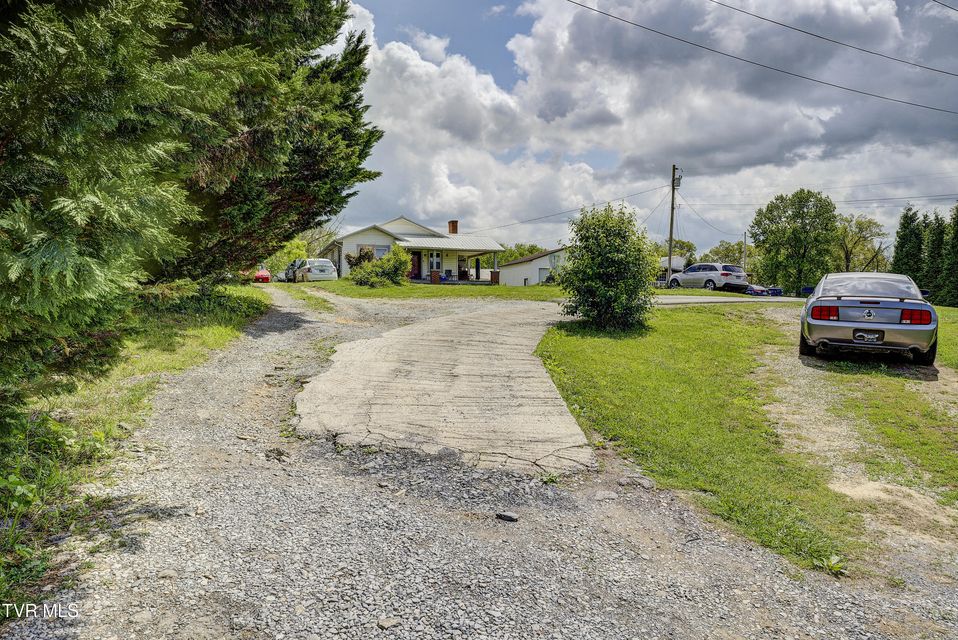 Photo #12: 166-178 Gray Station Road