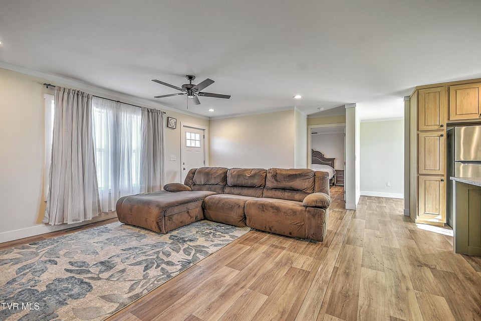 Photo #11: 16618 Singingwood