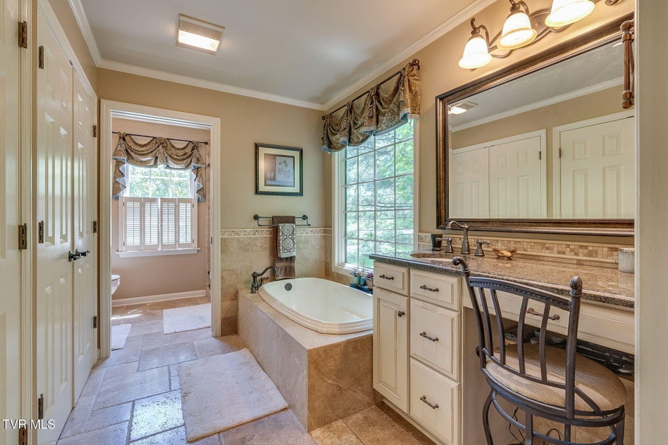 Photo #25: 295 Southwood Drive