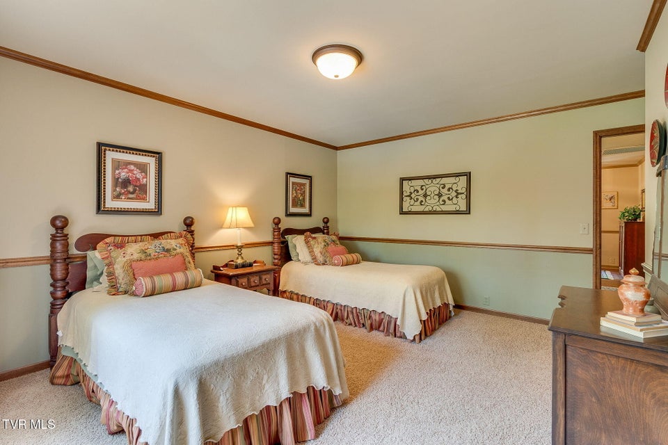 Photo #32: 295 Southwood Drive