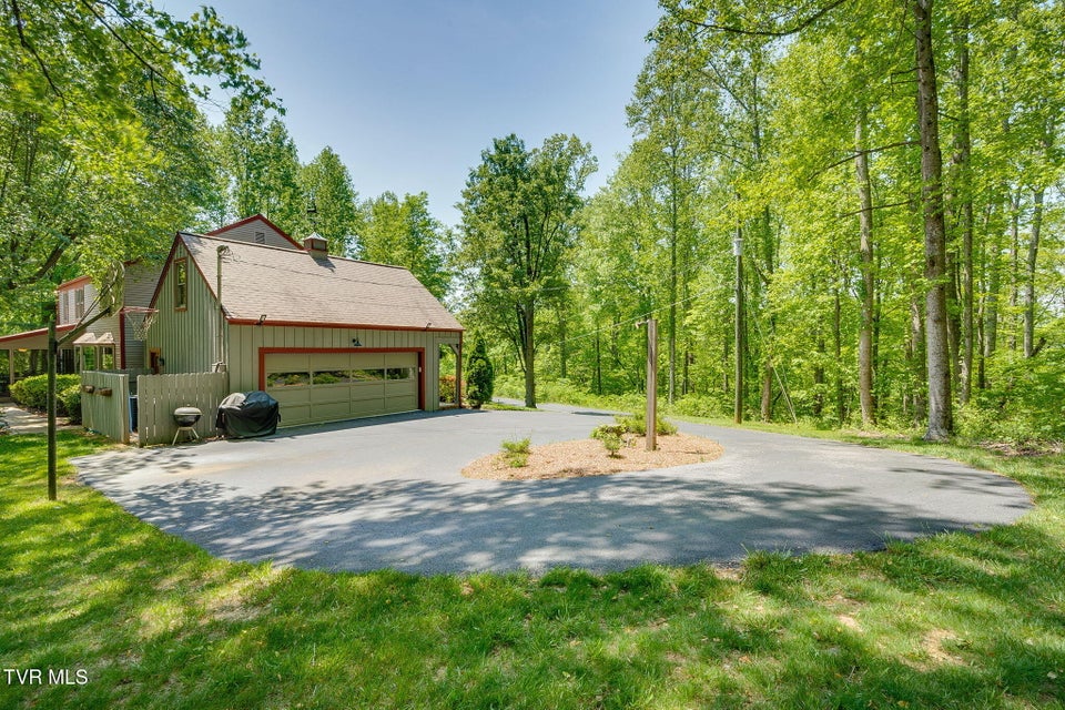 Photo #50: 295 Southwood Drive