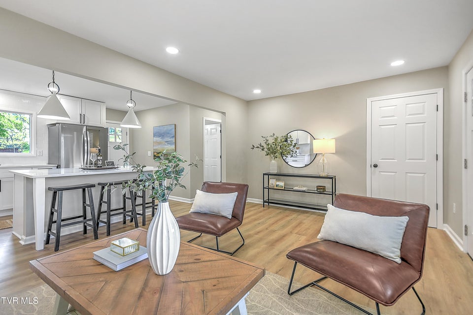 Photo #9: 1709 Maryland Avenue