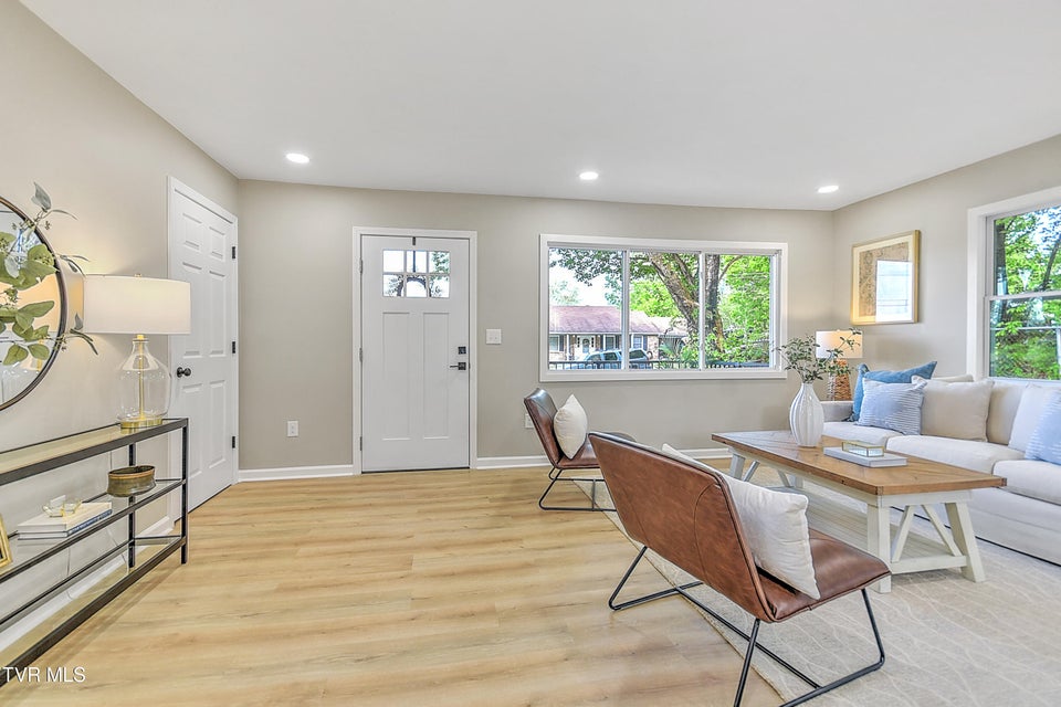 Photo #19: 1709 Maryland Avenue