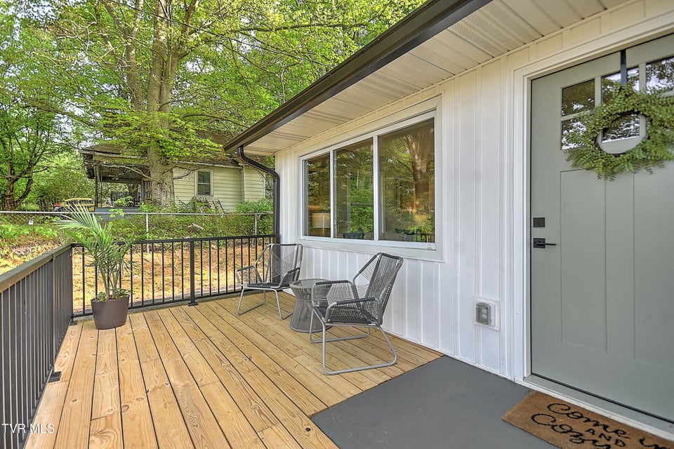 Photo #4: 1709 Maryland Avenue