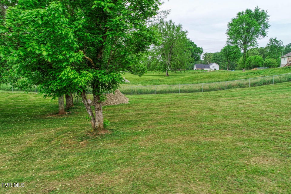 Photo #15: 305 Old Stage Road